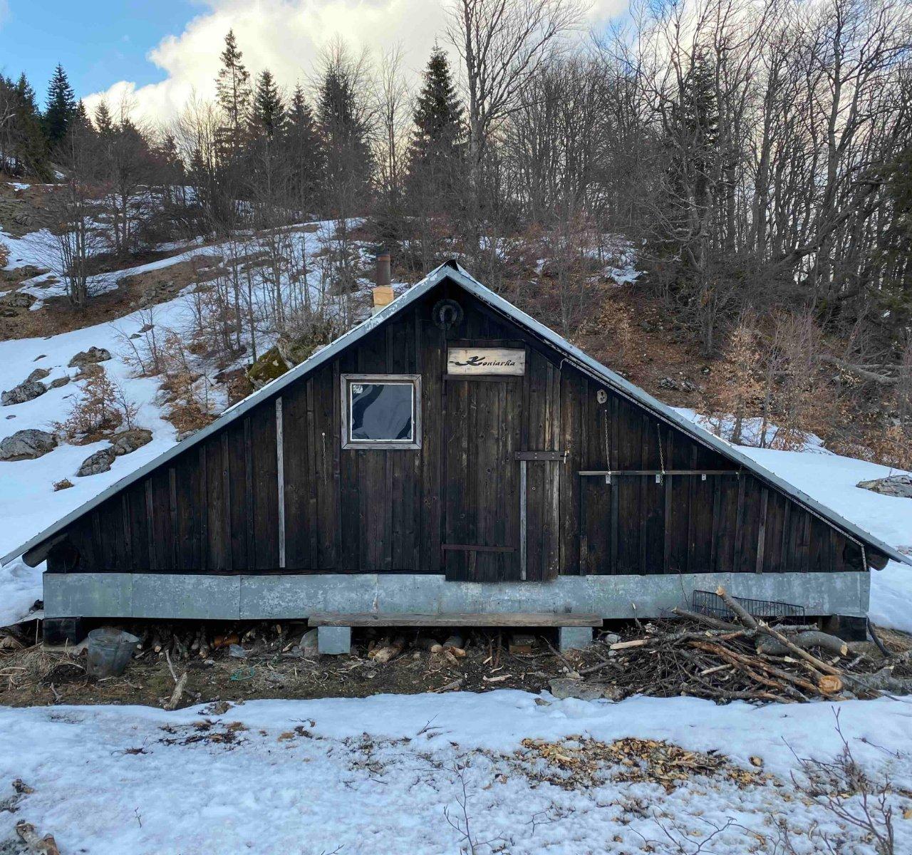 Koniarka — Unguarded shelter